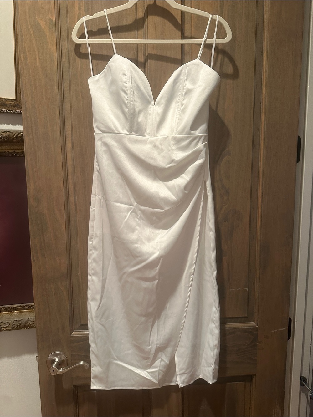 glam White Spaghetti Strap Midi Dress with Sweetheart Neckline